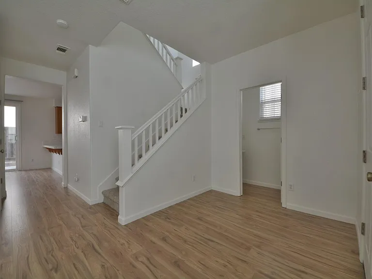 511 Massarosa Ln — Photo 2
