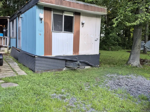 10021 W Penn Lake Rd #30, Conneaut Lake, PA 16316