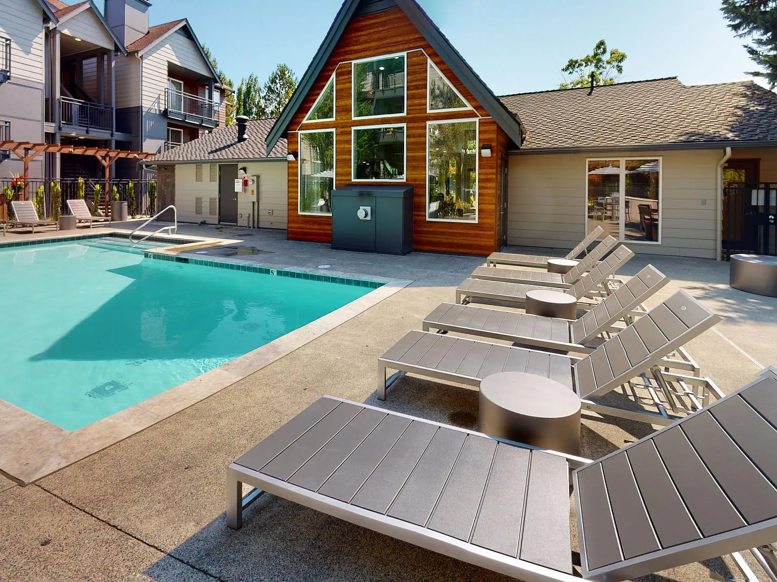 Redmond Place Apartments — Photo 1