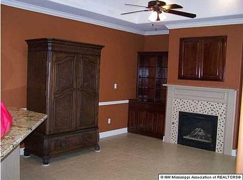 4th image of 3838 Roman Forest Dr