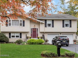 460 Alexander Ave, Howell, NJ 07731