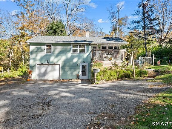 4th image of 135 Atwoodville Road