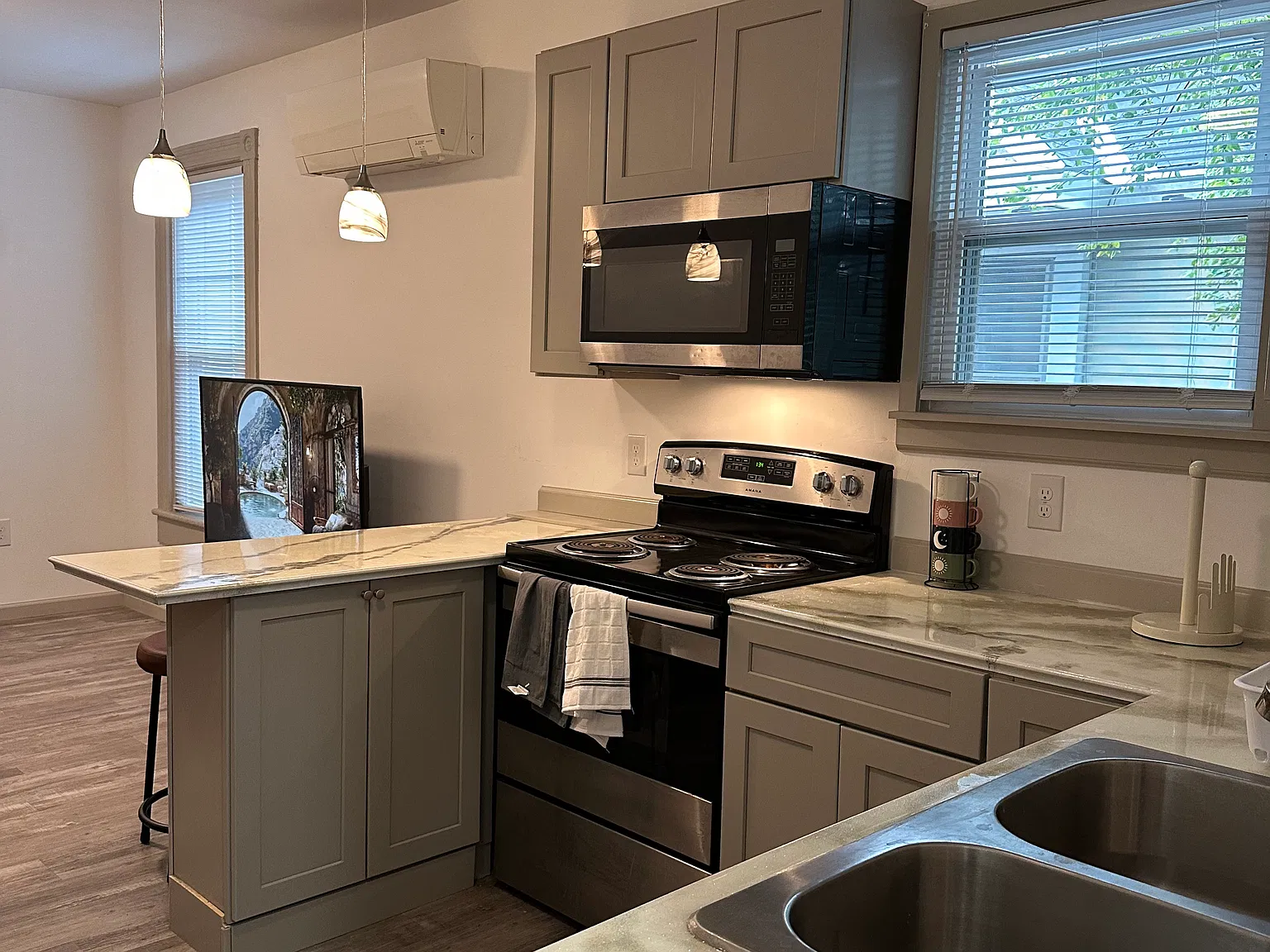 1 bed, 800 sqft, $1,200 — Photo 3