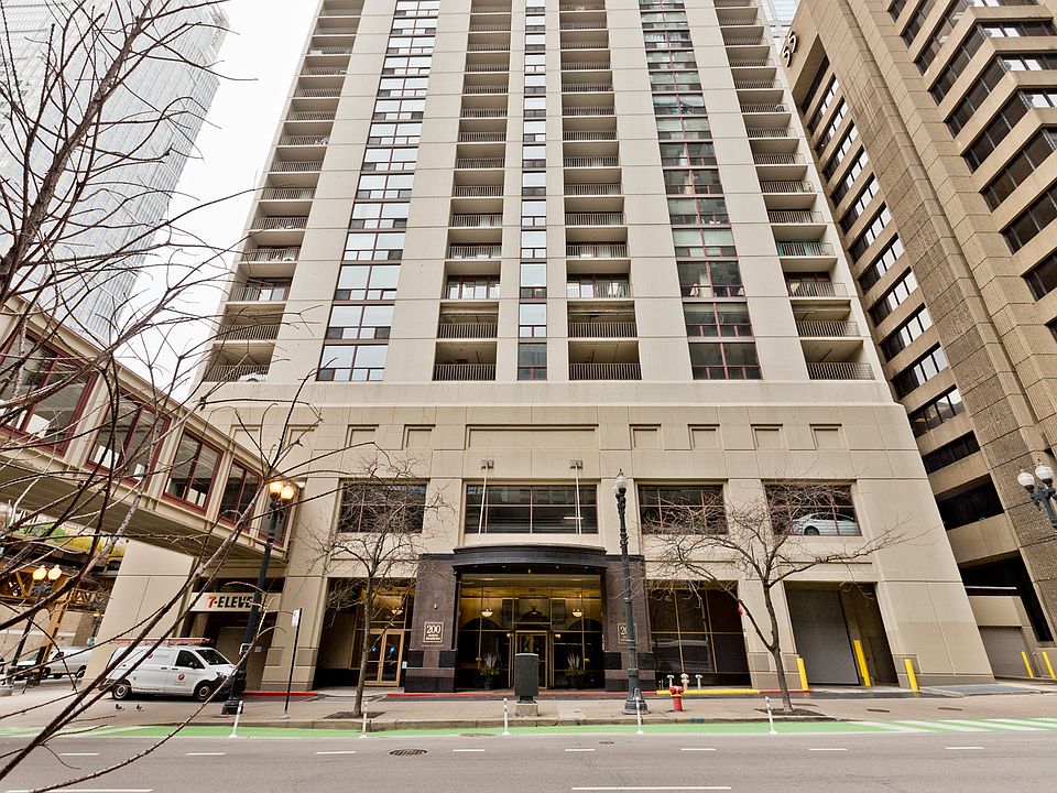 1st image of 200 N Dearborn St Unit 3107