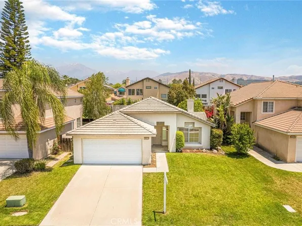 10215 Agate St, Mentone, CA 92359