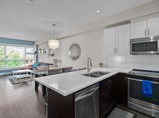 20728 Willoughby Town Centre Dr, Langley, BC