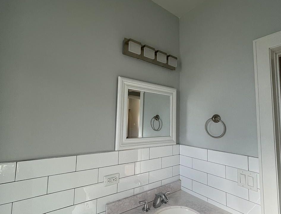 1st image of 60 Hudson St #303