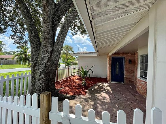 3rd image of 5638 Nutmeg Ave