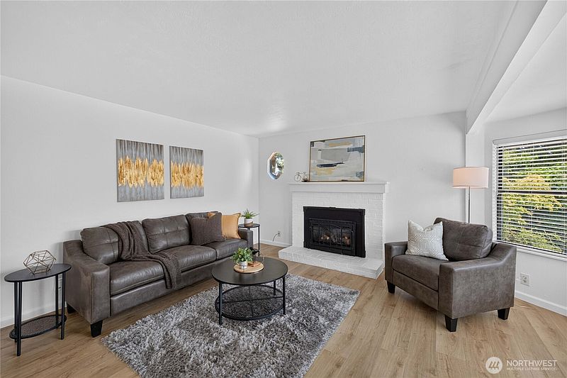 2nd image of 3310 SW 104th Street