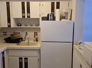2001 S Ocean Dr APT 41, Hallandale, FL 33009