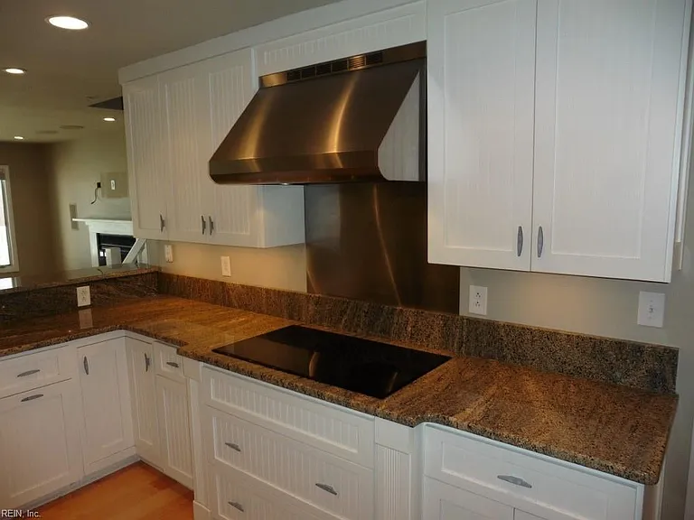 2368 Bays Edge Ave — Photo 7
