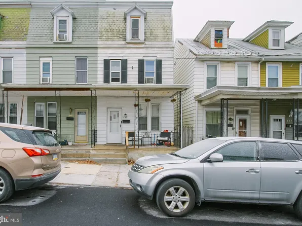 229 Locust St, Steelton, PA 17113