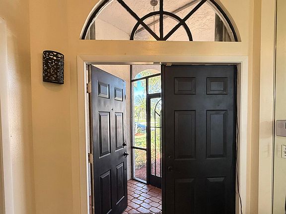 5th image of 8130 Nadmar Avenue