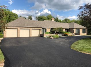 36 Seneca Ave E, Hawthorn Woods, IL 60047