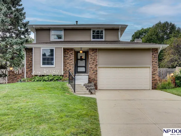 9235 Madison St, Omaha, NE 68127