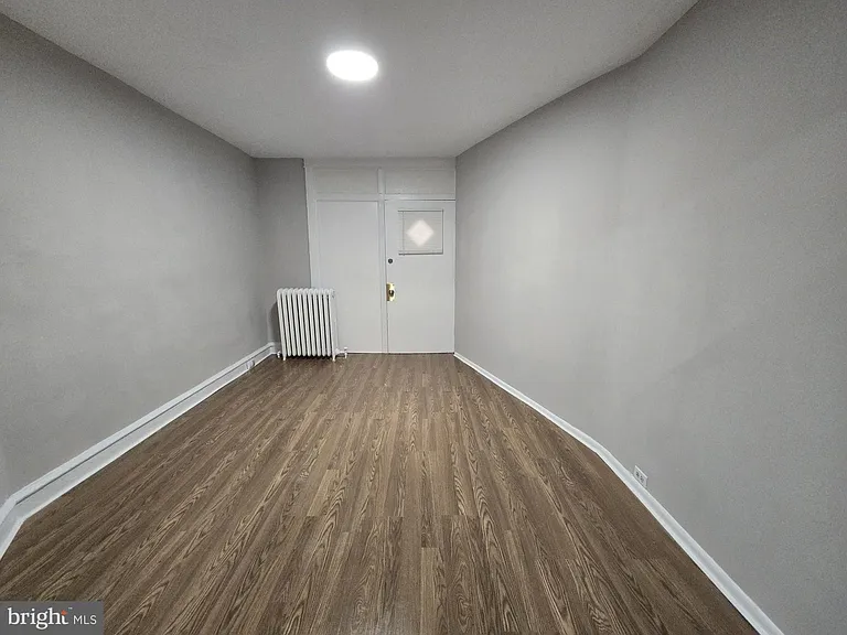 259 W Ruscomb St #1 — Photo 6