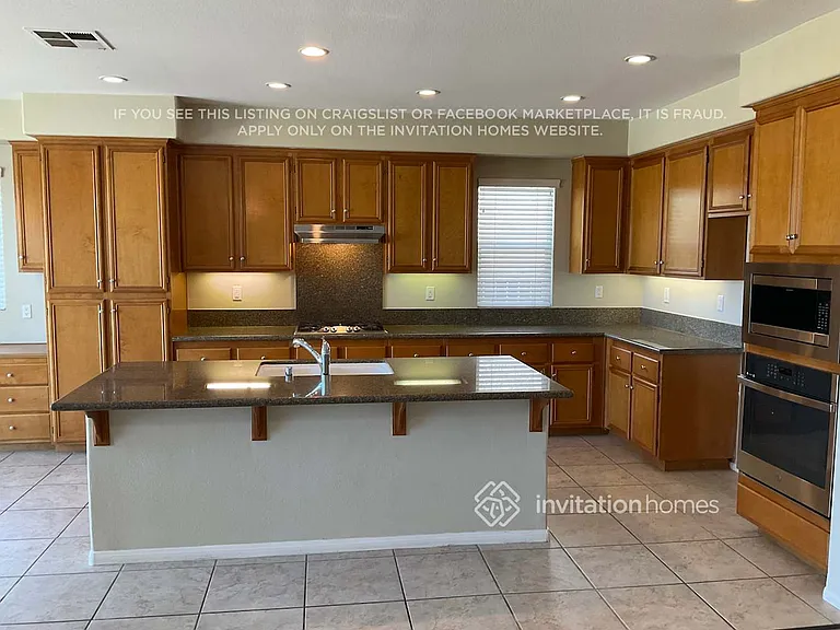 34091 Pamplona Ave — Photo 7