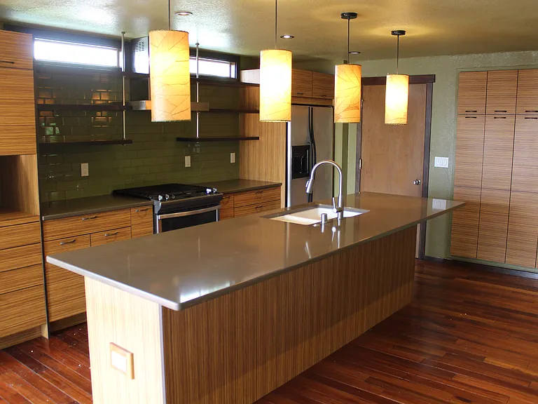 4402 Glasgow Way — Photo 12