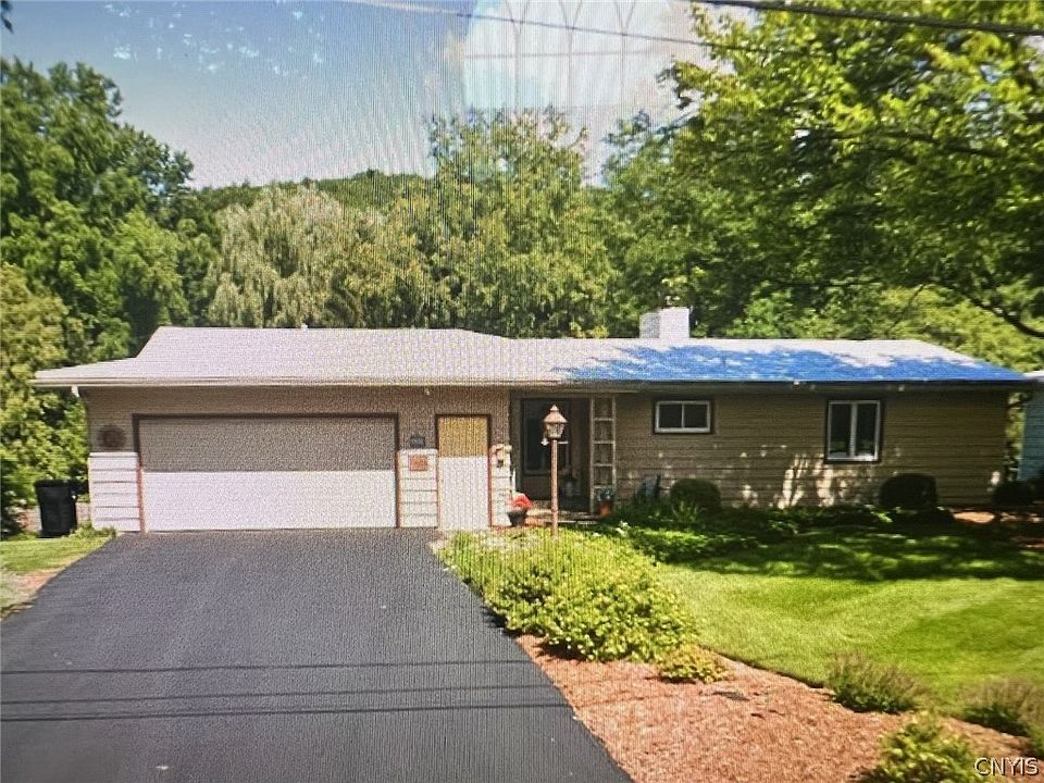 1st image of 107 Bradford Ln