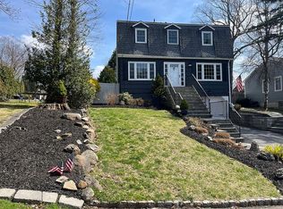 7 Tobin Ave, West Caldwell, NJ 07006