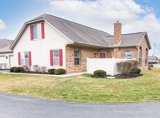 5978 Landings Pond Pl #32B, Grove City, OH