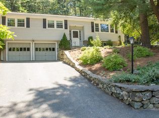 17 Belknap Rd, Medfield, MA 02052