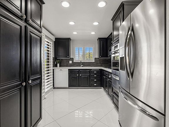 5th image of 72915 Homestead Rd