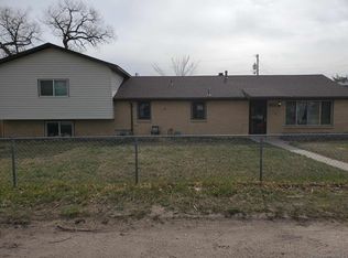 4611 Sagebrush Ave, Cheyenne, WY 82009