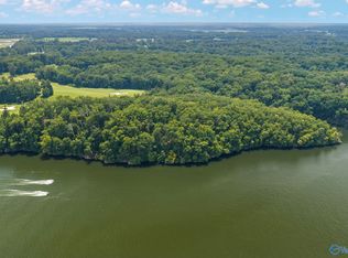 0 Three Point Dr, Muscle Shoals, AL 35661