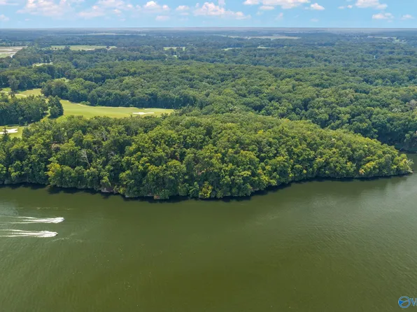 0 Three Point Dr, Muscle Shoals, AL 35661