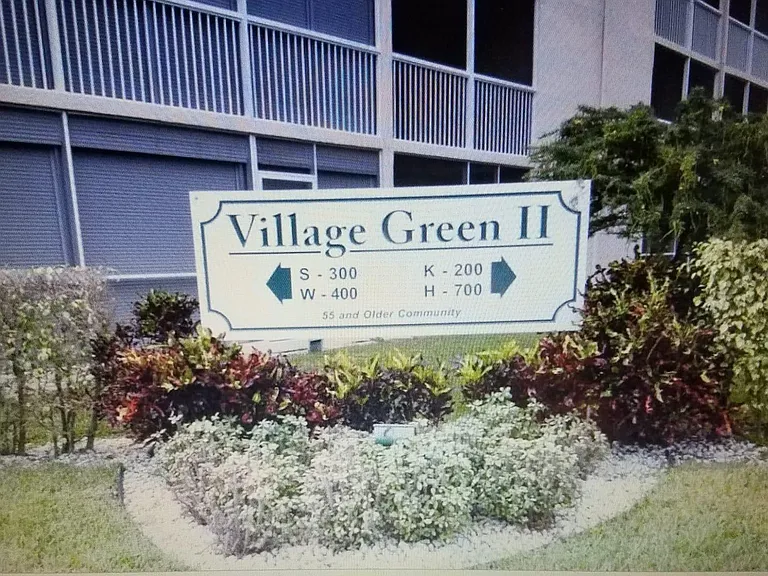700 Village Green Ct #302 — Photo 33