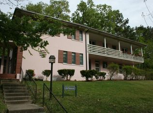 1204 Kenwood Pl #B, Jackson, MS 39202