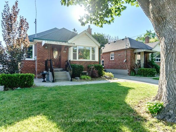 64 Renown Rd, Toronto, ON M9A 2E5