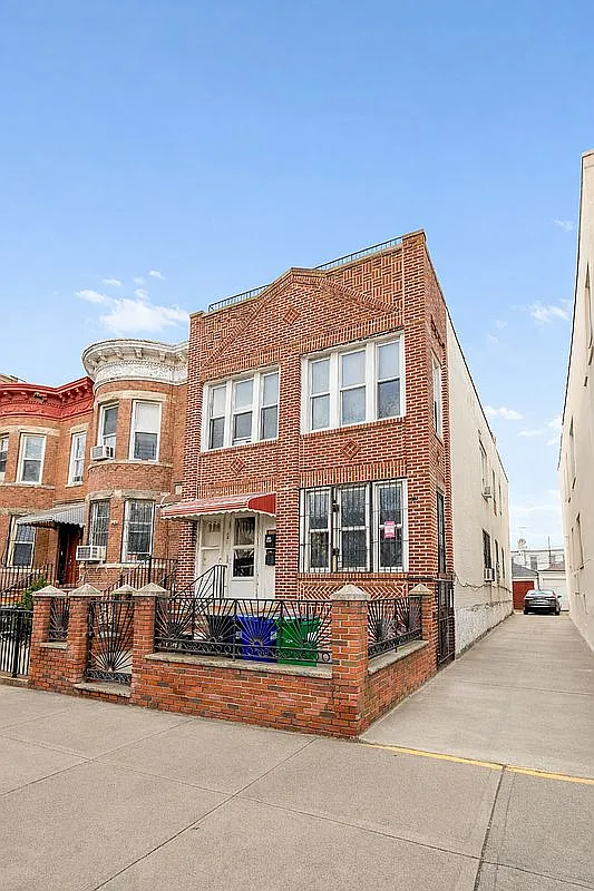 742 44th St photo 1