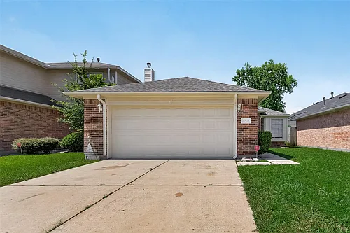 19923 Sycamore Valley Dr Photo 1