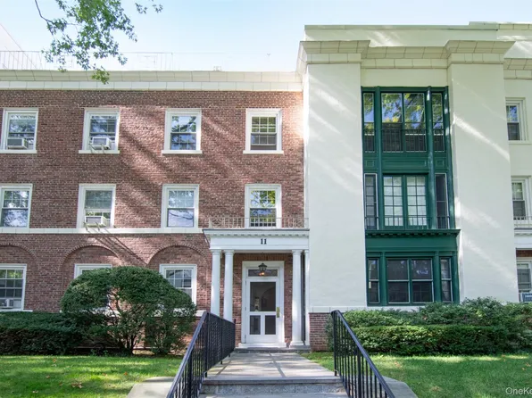 11 Brooklands #3i, Bronxville, NY 10708