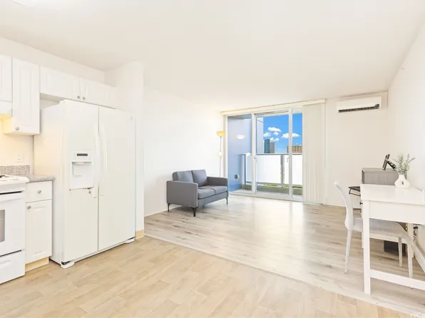 801 South St APT 2910, Honolulu, HI 96813