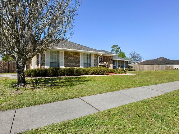 4th image of 1464 Summit Oaks Dr E