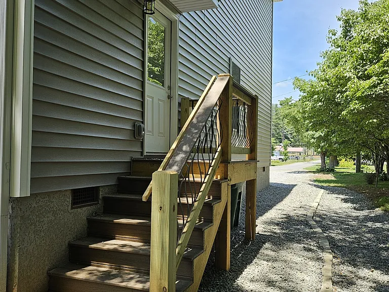 109 Stone Dr #100 — Photo 23