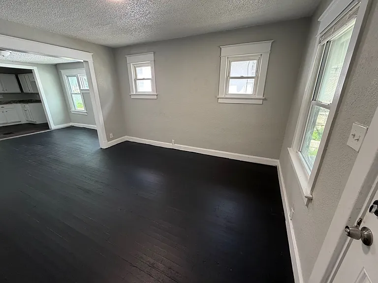 3904 Smart Ave — Photo 10