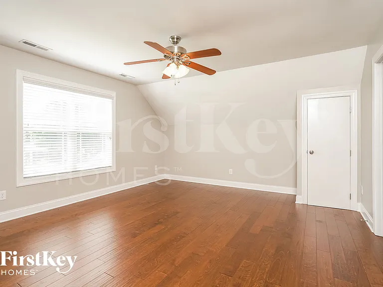 123 Lansdowne Pl — Photo 11