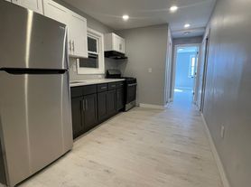 210 Zabriskie St, Jersey City, NJ