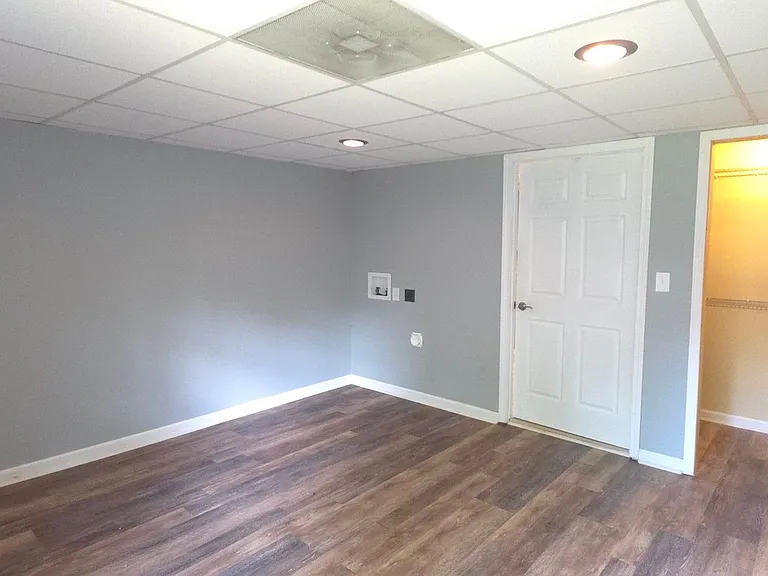736 Jamie Way NE — Photo 14