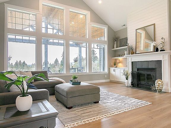 3rd image of 302 Waters Road