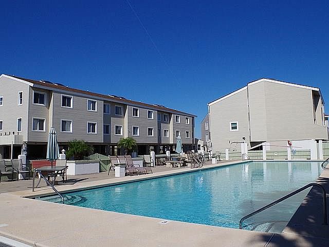 1st image of 401 Island Ave #66