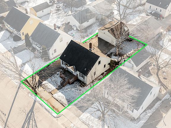 2nd image of 114-10 1/4 St SE