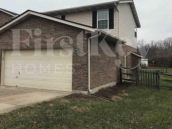 4th image of 3066 Blue Heron Dr