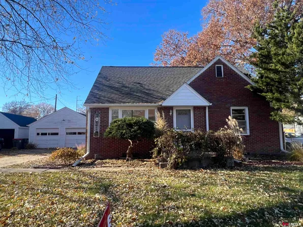 2021 S Cotner Blvd, Lincoln, NE 68506