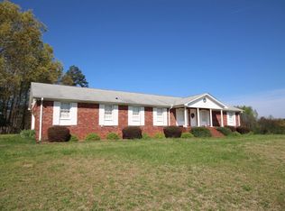 1917 Abercrombie Rd, Honea Path, SC 29654