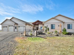 50 Lookout Point Dr, Selah, WA 98942